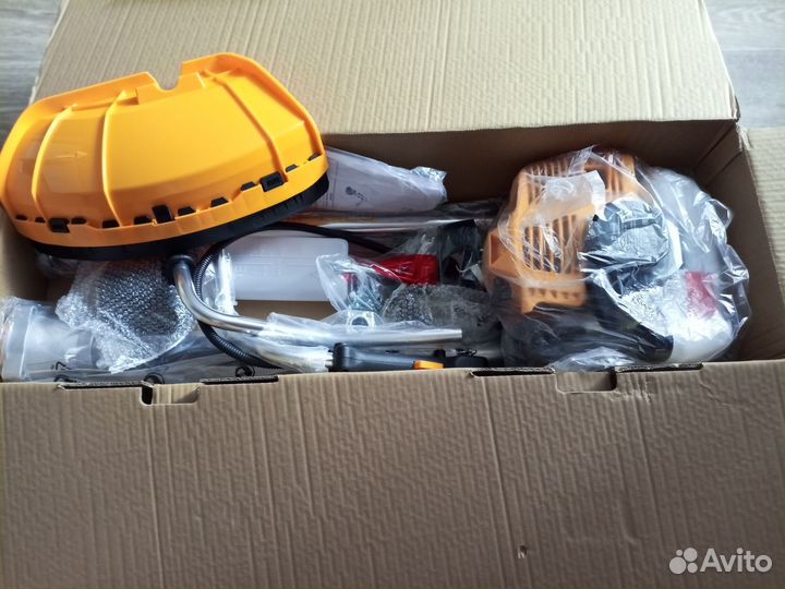 Триммер бензиновый