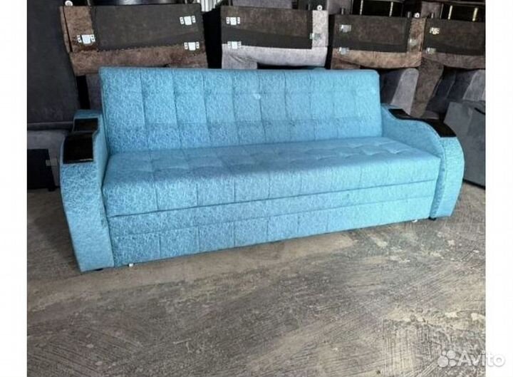 Прямой диван в наличии