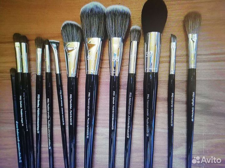 Кисти для макияжа новые
