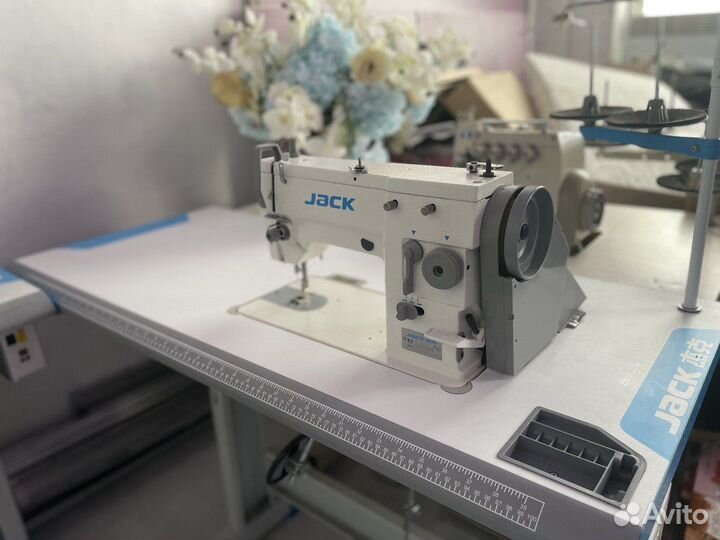 Швейная машина jack