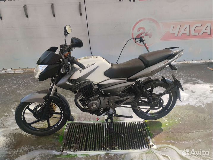Bajaj pulsar ns 125