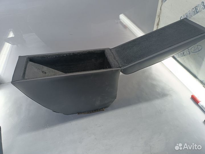 Бар подлокотник Skoda Rapid