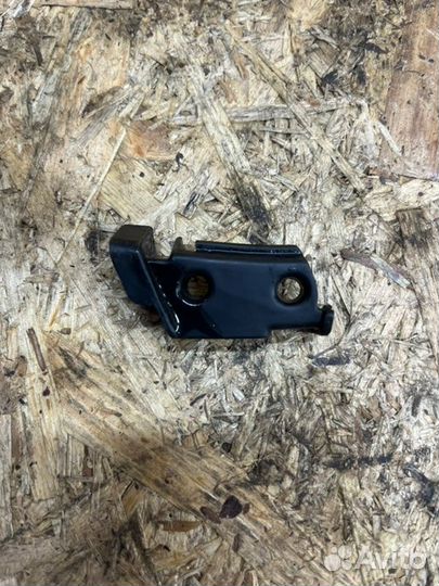 Крепление Kia Ceed ED 1.6 2010