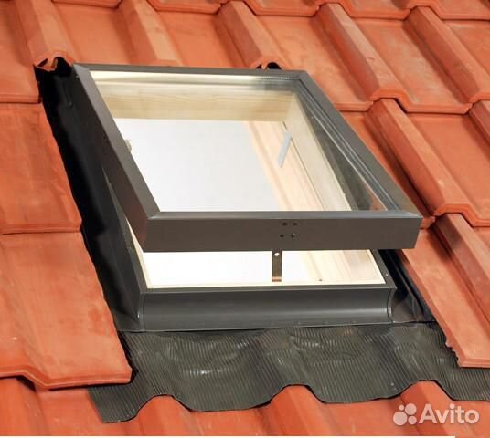 Выход на кровлю Velux (Велюкс) VLT1000 85 х 85 см