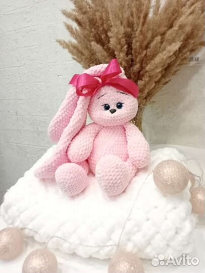 Зайка плюшевый ручной