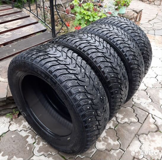 Nokian Tyres Hakkapeliitta 8 SUV 225/60 R17 103T