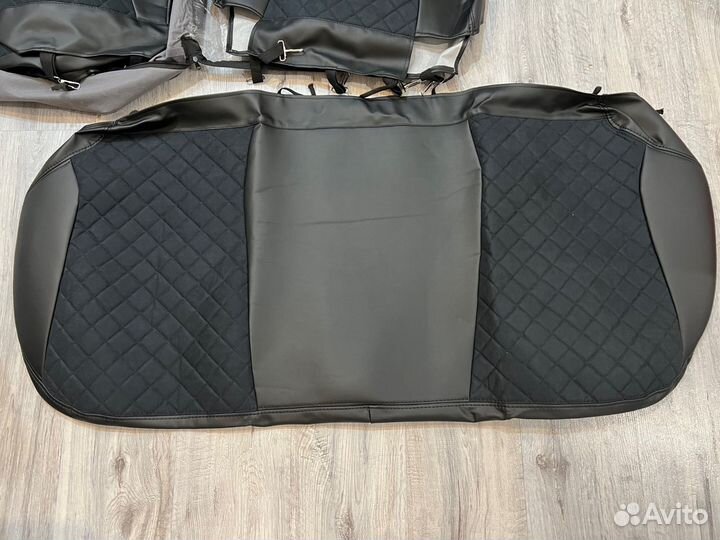 Кожанные чехлы на приору с алькантарой