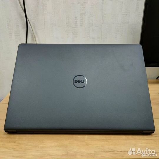 Мощный Dell i3/R5 M330/12озу/SSD