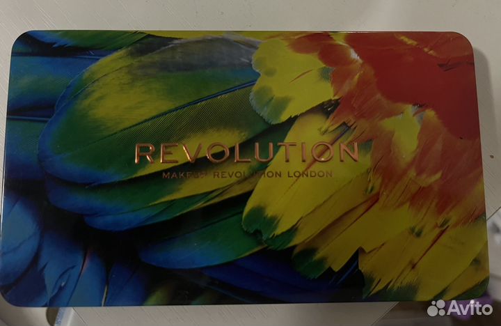 Палетка теней revolution