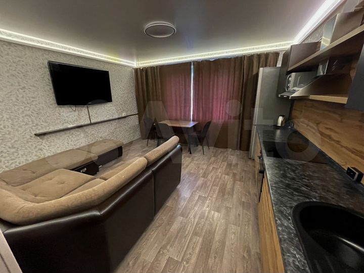 2-к. квартира, 50 м², 3/17 эт.