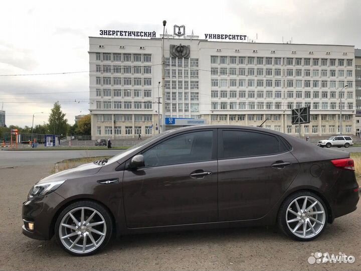 Диски R16 Vossen CVT на Rio, Solaris, Vesta