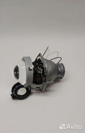 Штатная биксеноновая линза Hella 3R