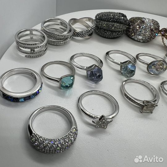 Кольцо Swarovski 58 (18) разные