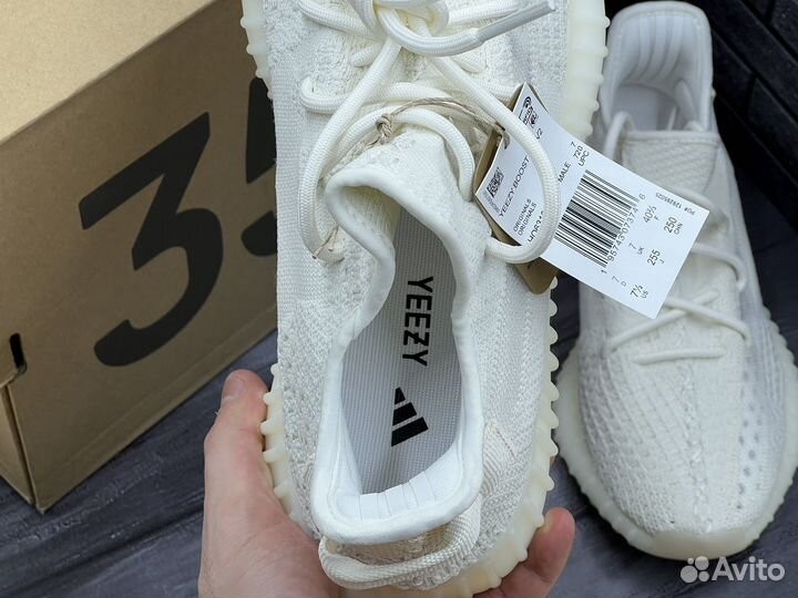 Кроссовки Adidas Yeezy Boost 350 v2 Bone