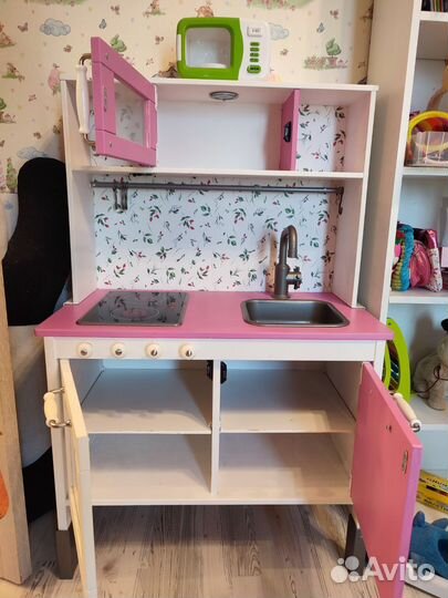Детская кухня IKEA + холодильник