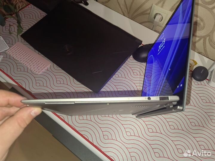 Asus zenbook s13 oled 2023