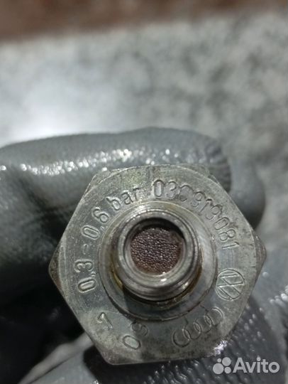 Датчик давления масла VAG