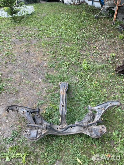 Балка пепедняя ниссан примьера р10