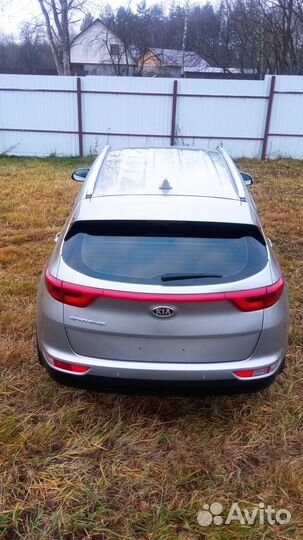 Kia Sportage 2.0 AT, 2017, битый, 51 750 км