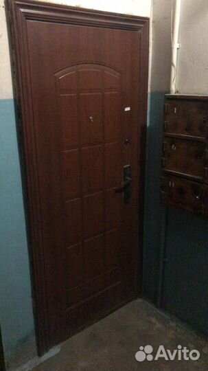 Дверь входная металлическая б/у 85х205