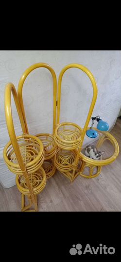 Столик и Цветочница из бамбука