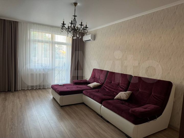 2-к. квартира, 70 м², 1/9 эт.