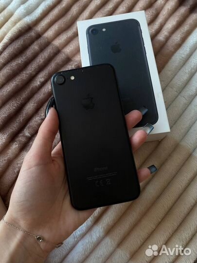 iPhone 7, 32 ГБ