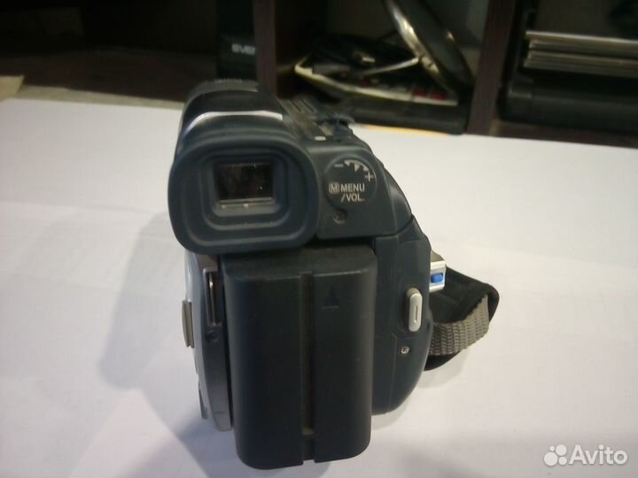 Видеокамера JVC GR-D33ER