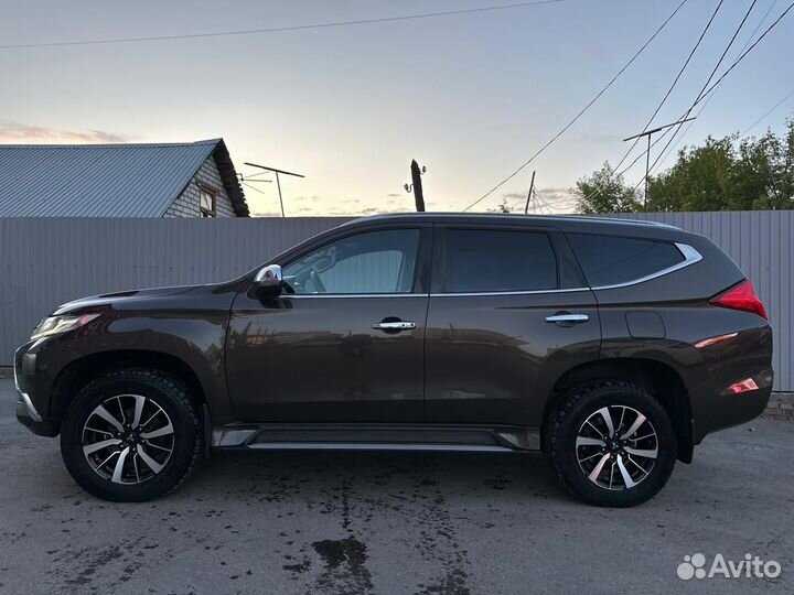 Mitsubishi Pajero Sport 3.0 AT, 2018, 288 200 км