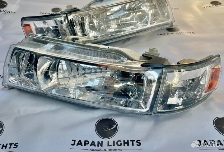 Фары хрустальные передние Toyota Chaser 90
