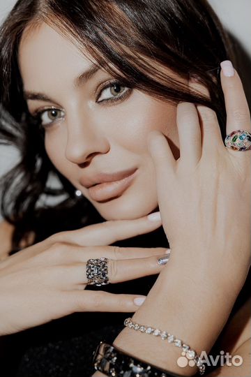 Вечерний макияж, локоны