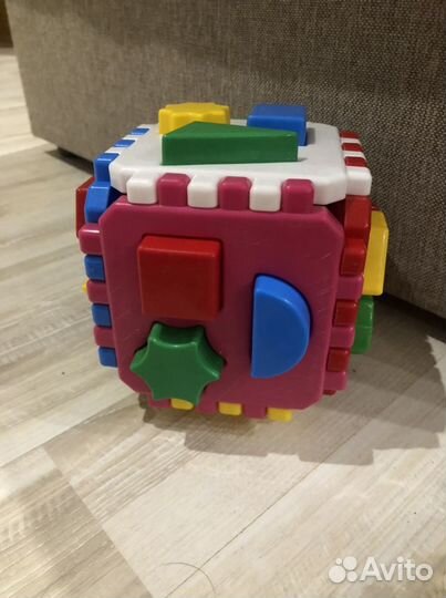 Развивающие игрушки