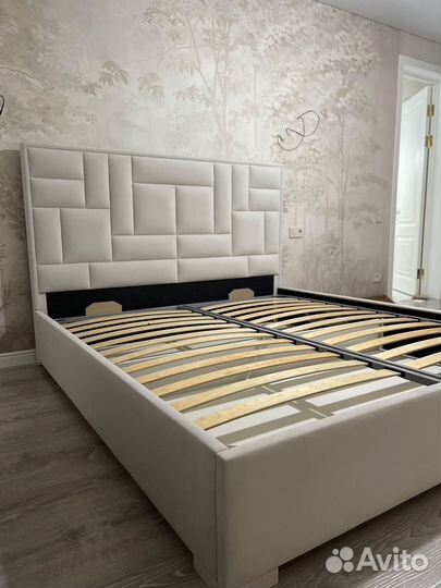 Кровать двухспальная в наличии и на заказ. Доставка