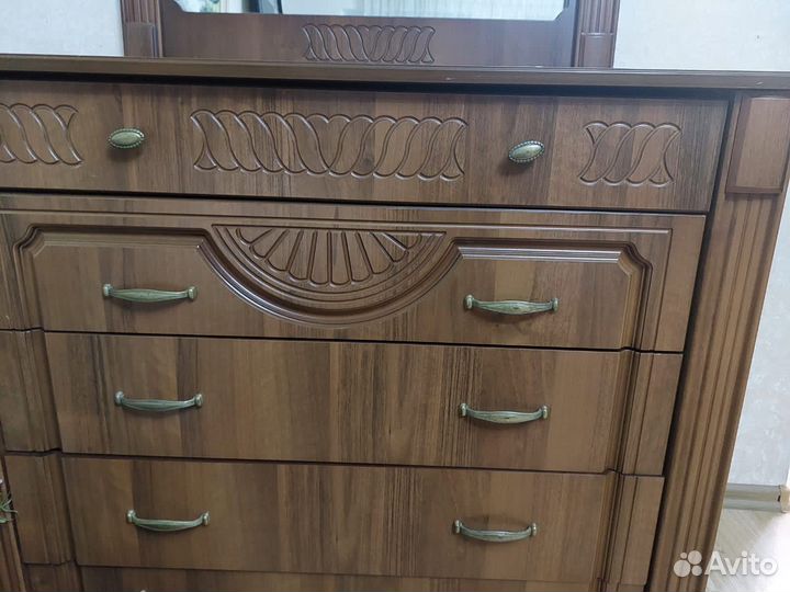 Спальный гарнитур бу