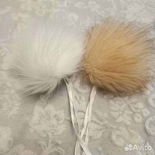 Меховые помпоны