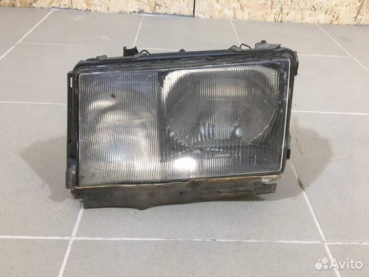 Фара левая Mercedes Benz W124 1984-1993