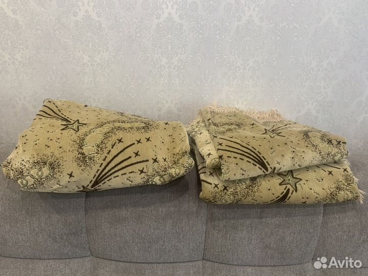 Пледы и покрывало бу