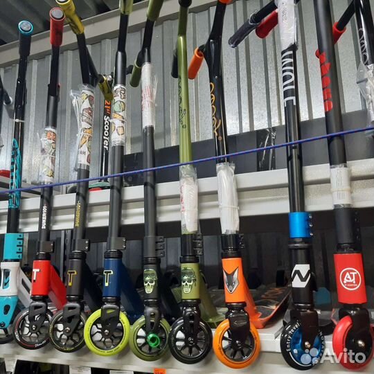 Трюковой самокат с пегой