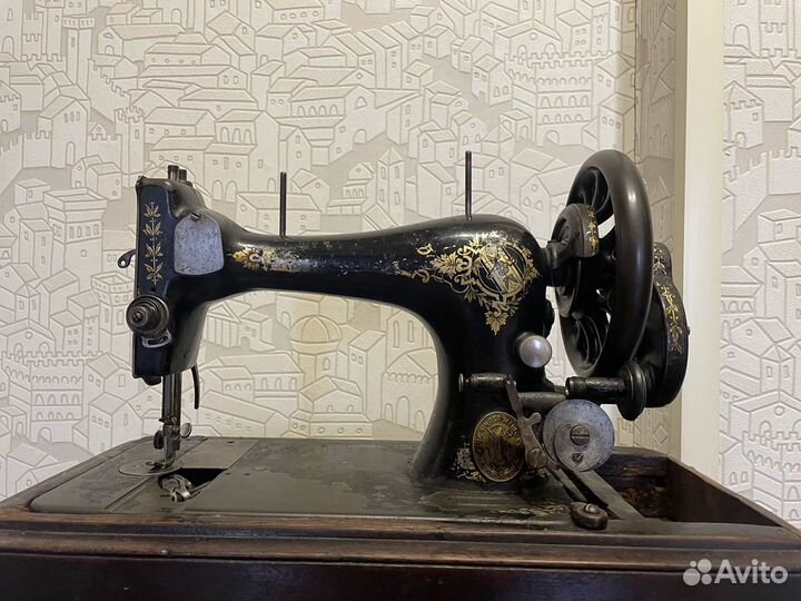 Швейная машинка singer
