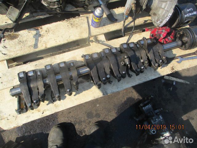 Ось коромысел Iveco 99483035