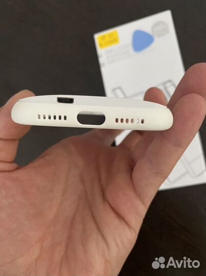 Чехол на iPhone 11