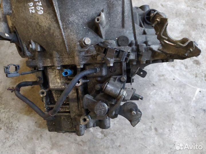 Б/У кпп механическая (МКПП) 6-ступенчатая Из