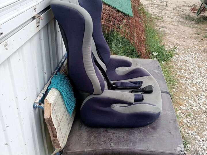 Автомобильное кресло maxi cosi