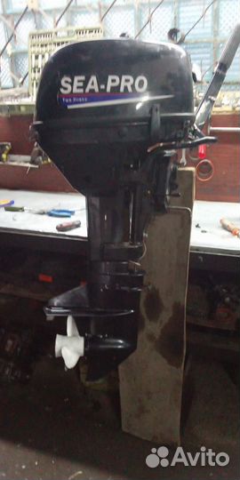 Лодка Ревера 320