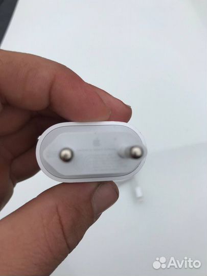 Зарядка на iPhone 20w