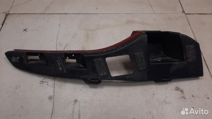 Кронштейн переднего бампера правый Renault Arkana