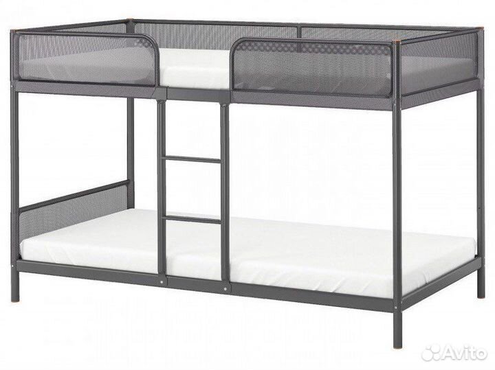 Двухъярусная кровать