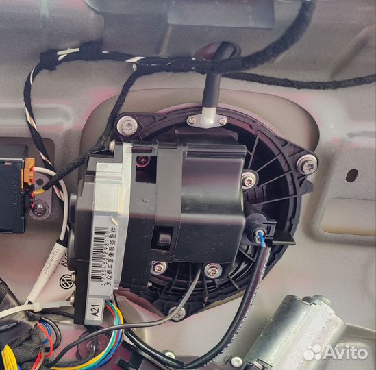 Камера заднего вида VW