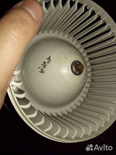 Мотор печки для Nissan pathfender r51