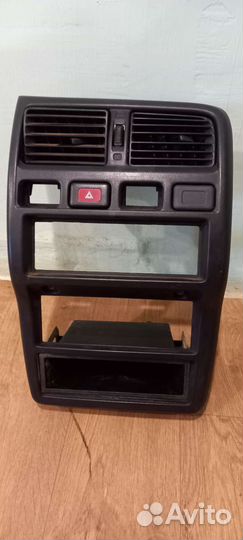 Накладка центральной консоли Nissan Almera N15